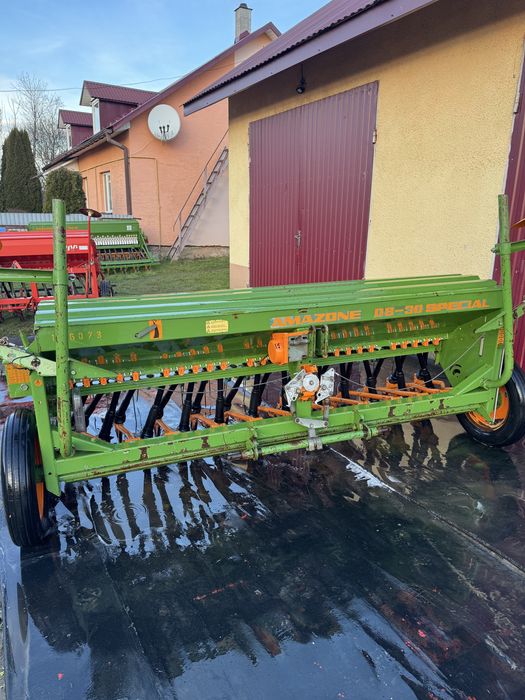 AMAZONE D8-30 special 3м Амазоне