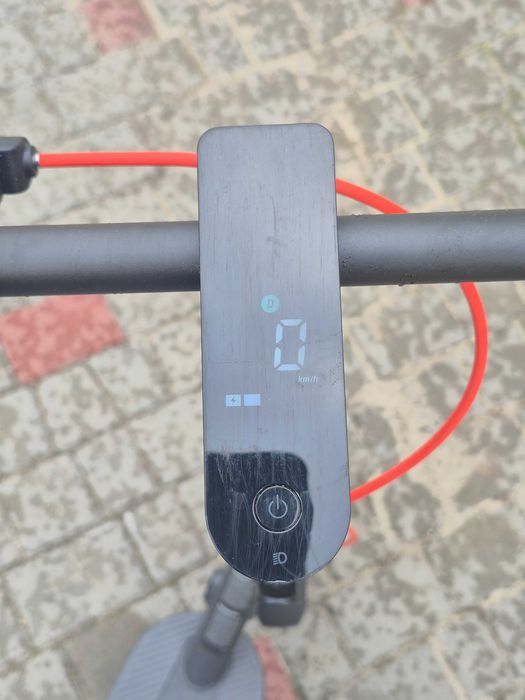 електросамокат Xiaomi E-Scooter 5 MAX