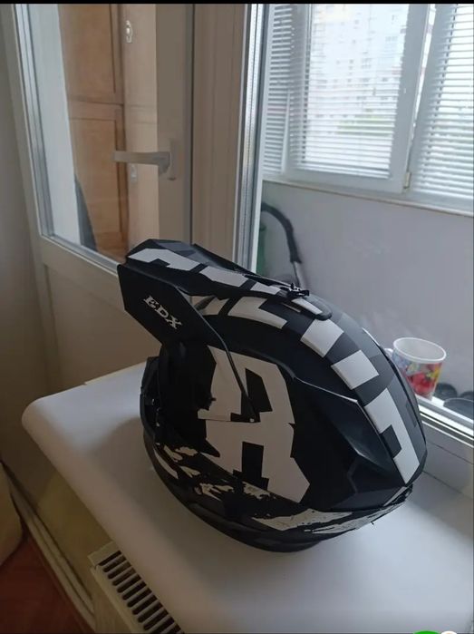 Шлем на мотокрос