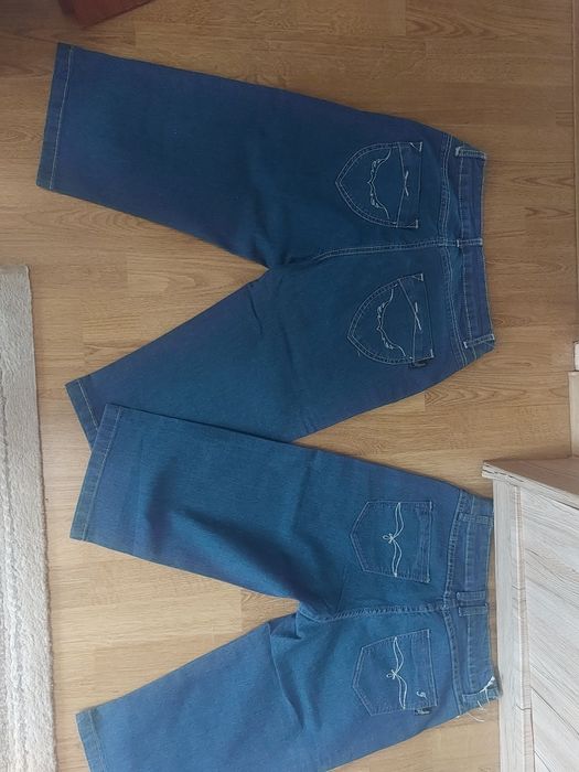 Jeansy  rybaczki nowe W29