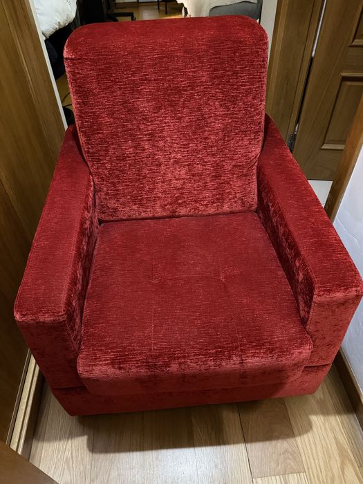 Poltrona vermelha nova