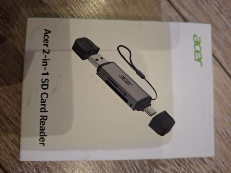 Czytnik kart SD i Micro