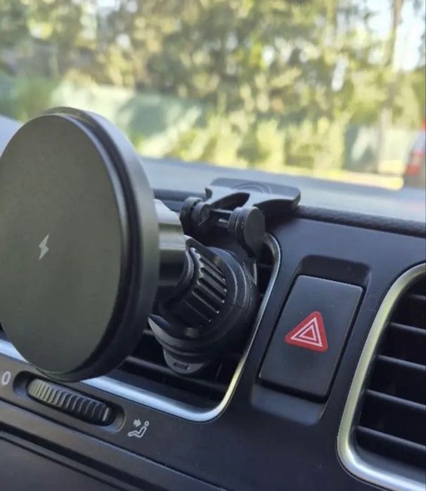 Магнітна автомобільна бездротова зарядка Q і RGB| 360° | iPhone 12-16