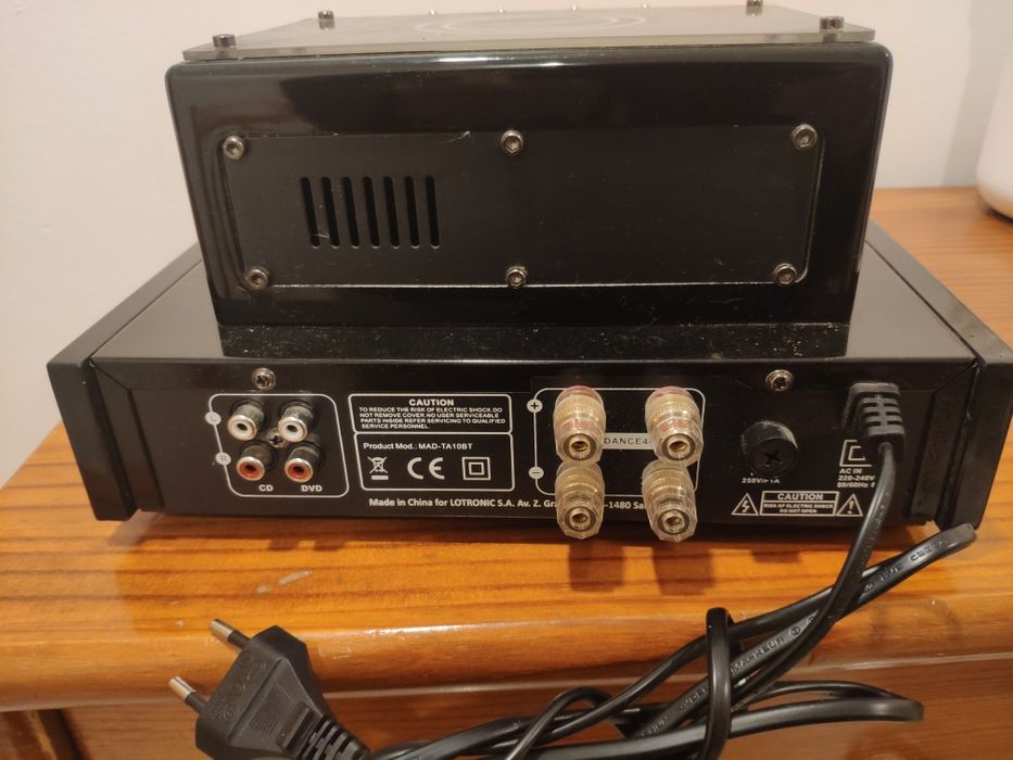 Amplificador válvulas MAD-TA10BT