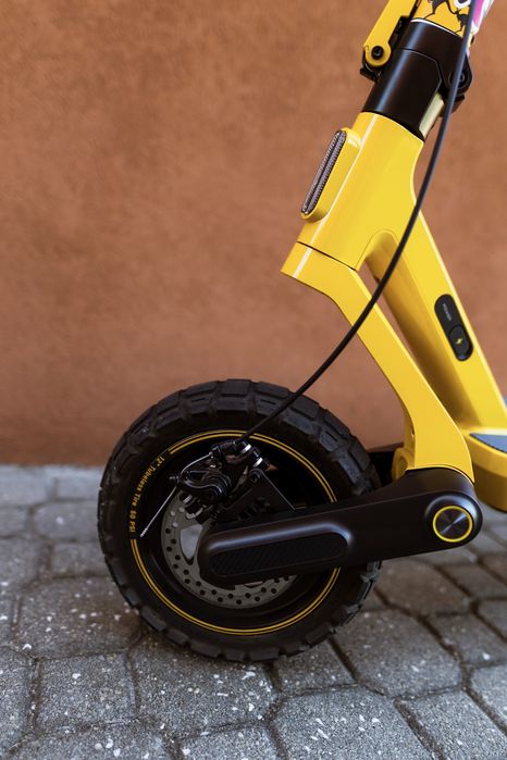 Trotinete Xiaomi Mi Scooter 6 Ultra Amarela