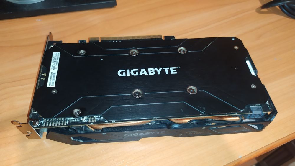 Відеокарта GIGABYTE RX 470