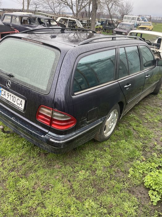 Мерседес 210 2.2 TDI
