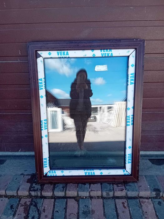 Okno Veka jednoskrzydłowe nowe  trzyszybowe mahoń 93x123 DOWÓZ KRAJ