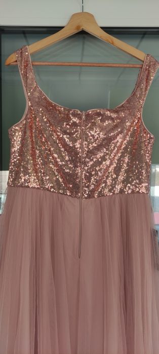 Персикова святкова сукня на випускний