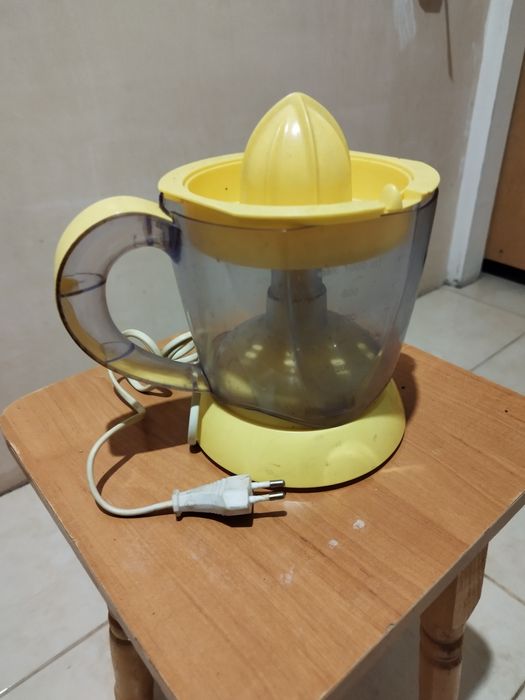 Мультиварка та соковижималка для цитрусових