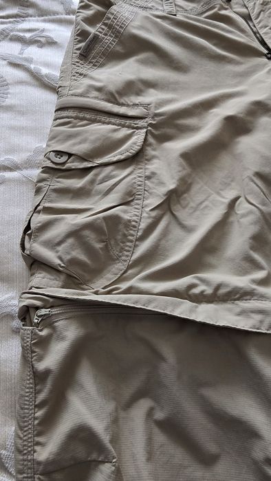 Calças caminhadas e natureza