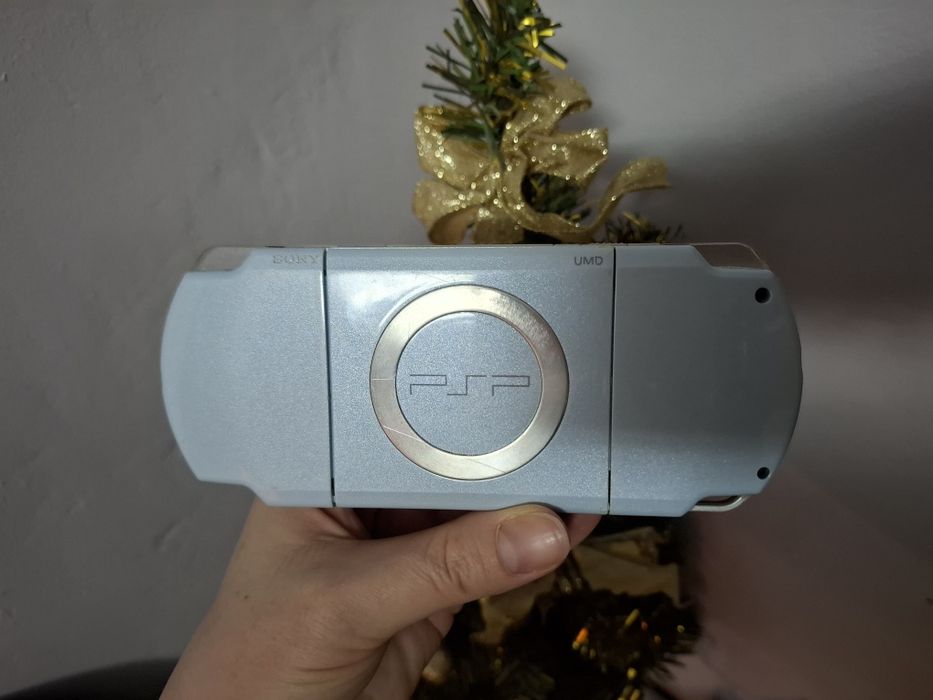 Приставка 2008 року