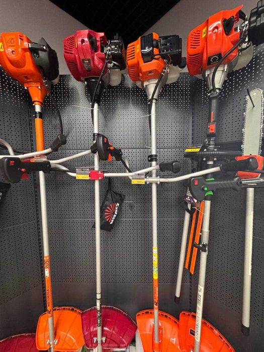 Бензиновий триммер, косарка для трави, мотокоса, бензокоса, тример