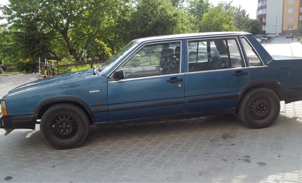 Продам Вольво-740(2.4куб. Д.].