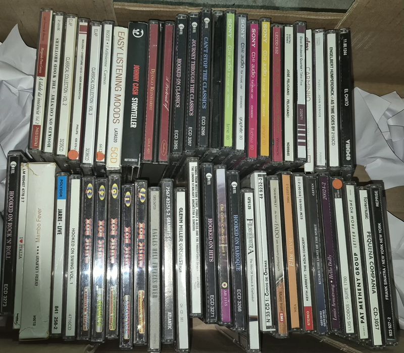 Packs com 50 CD's Originais