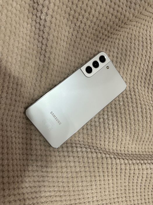 Samsung Galaxy S22 plus