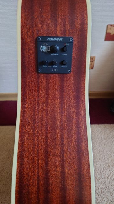 Продам гітару Washburn WD10SCE NT
