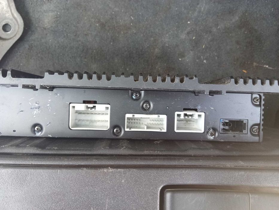 Volvo xc90 wzmacniacz audio 30657755