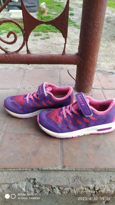 Кросівки дитячі  33р