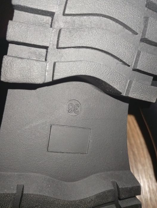 Нові жіночі сапоги