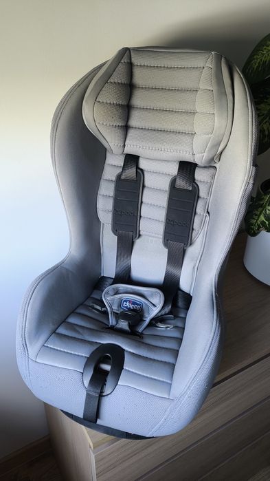 Fotelik samochodowy Chicco Xpace 9-18kg