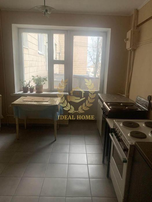 Терміновий продаж кімнати по вул. Світлицького, Виноградарь