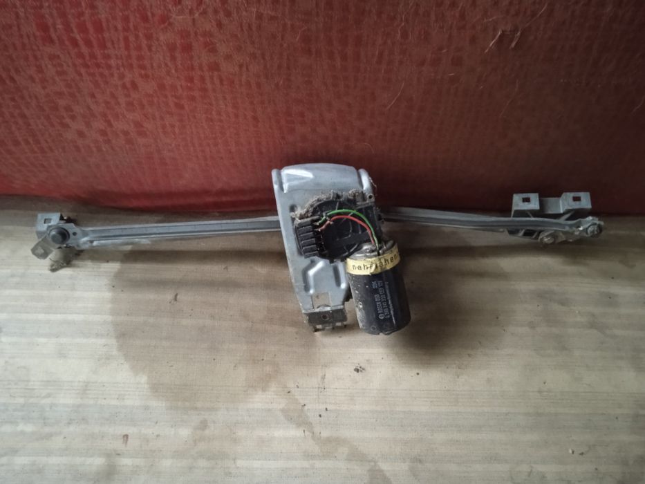 Електросклопідйомники передні та трапеція двірників Ауди а6с4