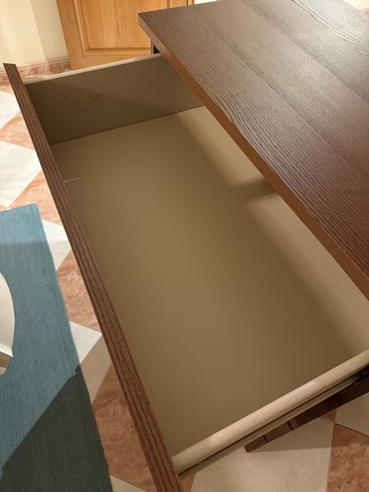 Cómoda IKEA MALM 4 Gavetas