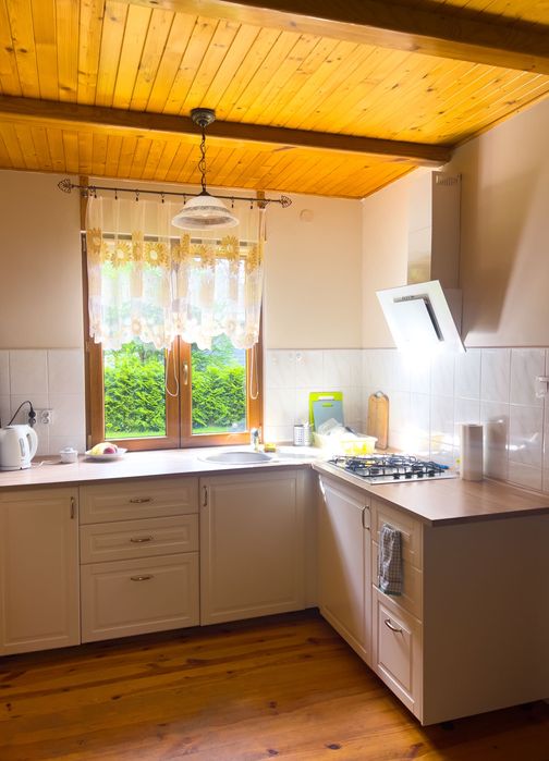 Domek letniskowy, ogrodzona działka, Lubiatowo, taras, blisko morza