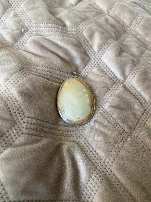 zawieszka z kamienia naturalnego