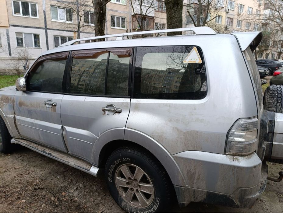 Продам Mitsubishi Pajero