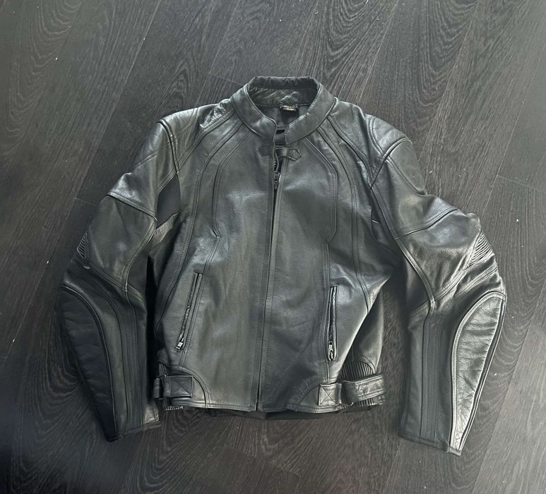 Шкіряна курточка для байкерів