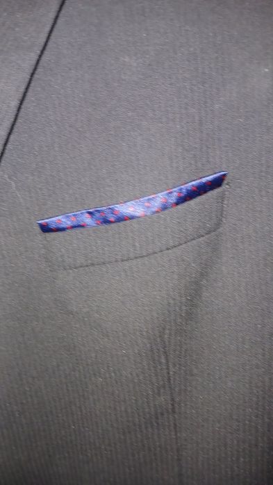 Fato azul escuro , calça e casaco