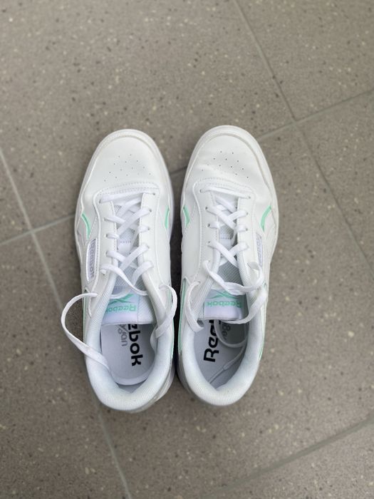 Reebok court advance vegan IF5339