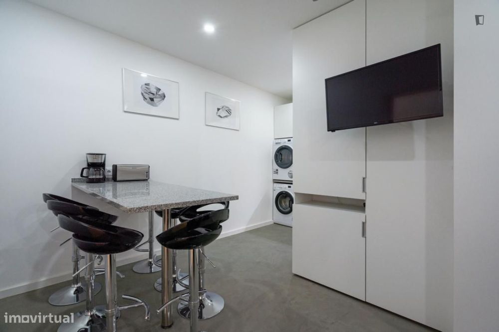 Quarto - localizado em Saldanha Lisbon