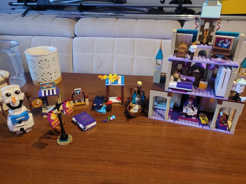Klocki lego kraina lodu miasto Arendelle i Olaf