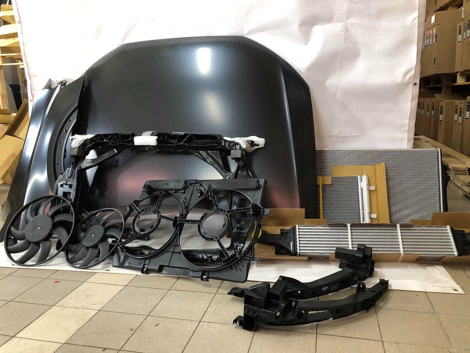 Капот Audi Q3 8U ку3  крила дифузор радиатори крило панель  комплект