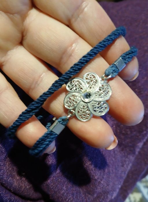 Pulseira dupla com flor em filigrana