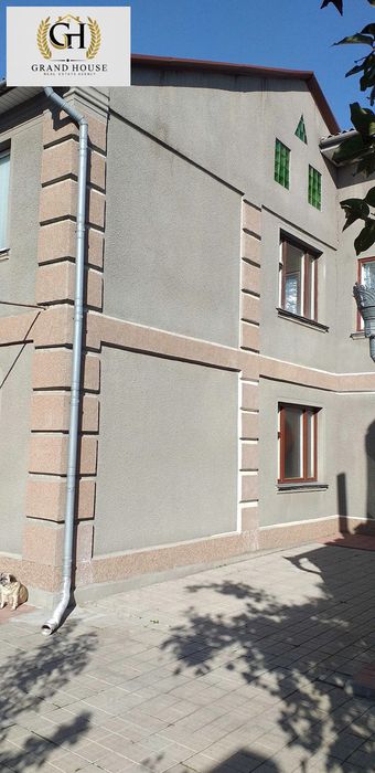 Продам 2-поверховий будинок в с.Соколівське