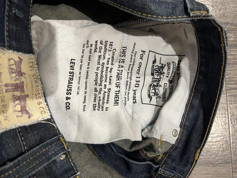 Джинсы Levis винтажные с интересными карманами