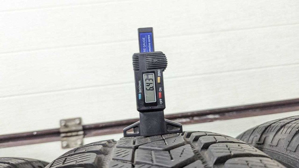 Шини 225/65 R17 102T Pirelli Scorpion Winter