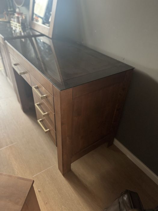 Biurko toaletka z litego drewna