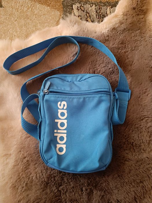 Sportowa Saszetka Listonoszka Adidas Linear Core Organizer (Niebieska)