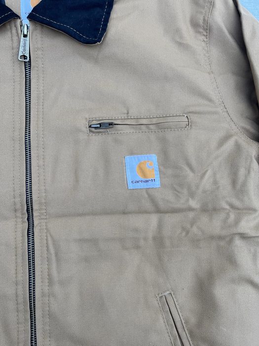 Casaco Carhartt Detroit Camel tamanho L