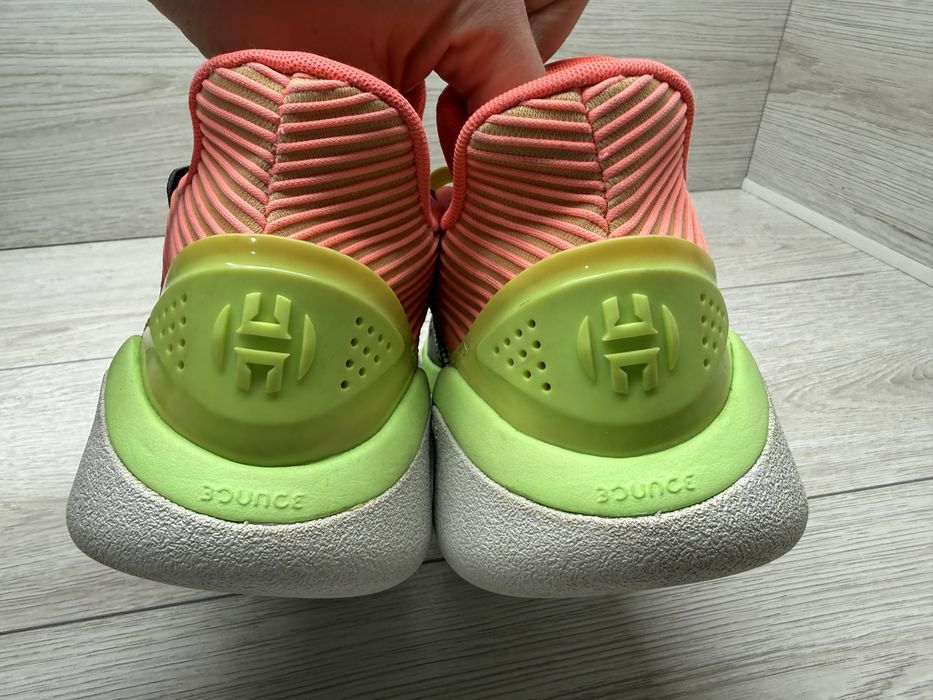 Кросівки Adidas оригінал  nike