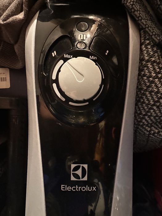 Олійний радіатор Electrolux EOH/M-5221N обігрівач