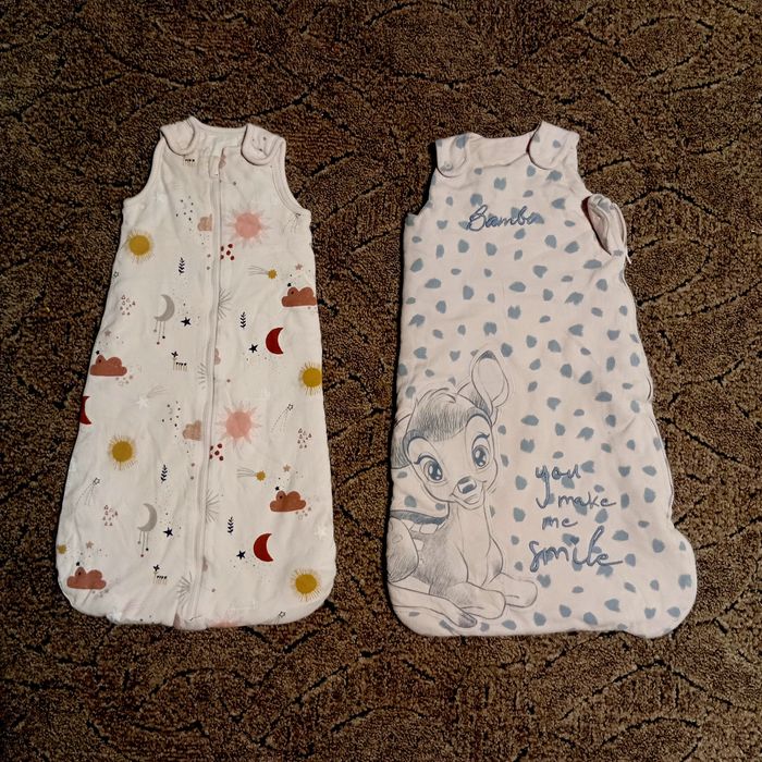 Продам два теплых детских спальных мешка .200  грн.за два.