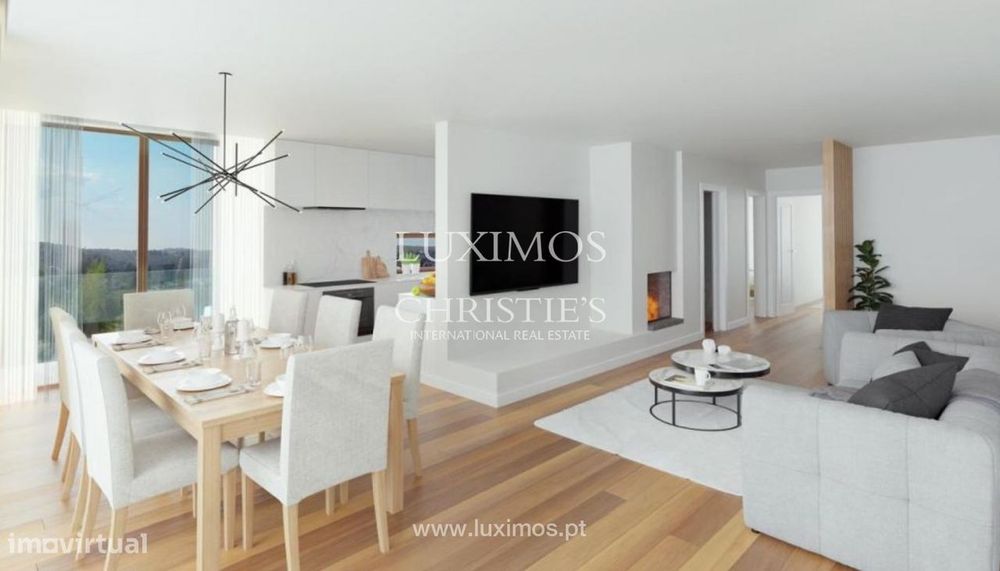 Apartamento T2 com varanda e garagem à venda em Silves, Algarve