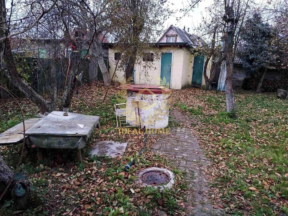 Продам дачний будинок в с.Бабинці