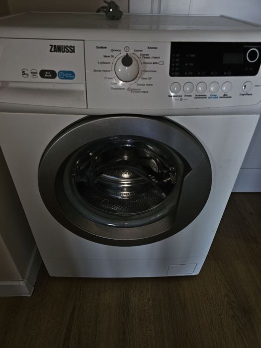 Пральна машина ZANUSSI ZWSE 7100 VS